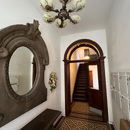 Retro Appartement Im Herzen Von Koeln Deutz Kültér fotó
