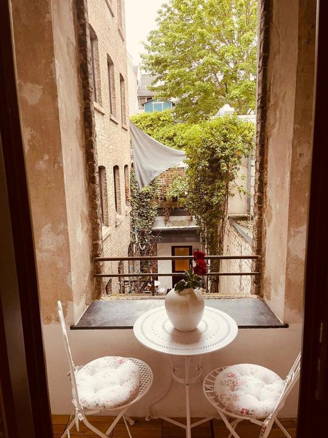 Retro Appartement Im Herzen Von Koeln Deutz Kültér fotó